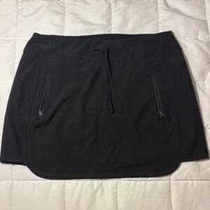 Magellan Black Skirt/Skort with Zipper Pockets Water Repellant Activewear